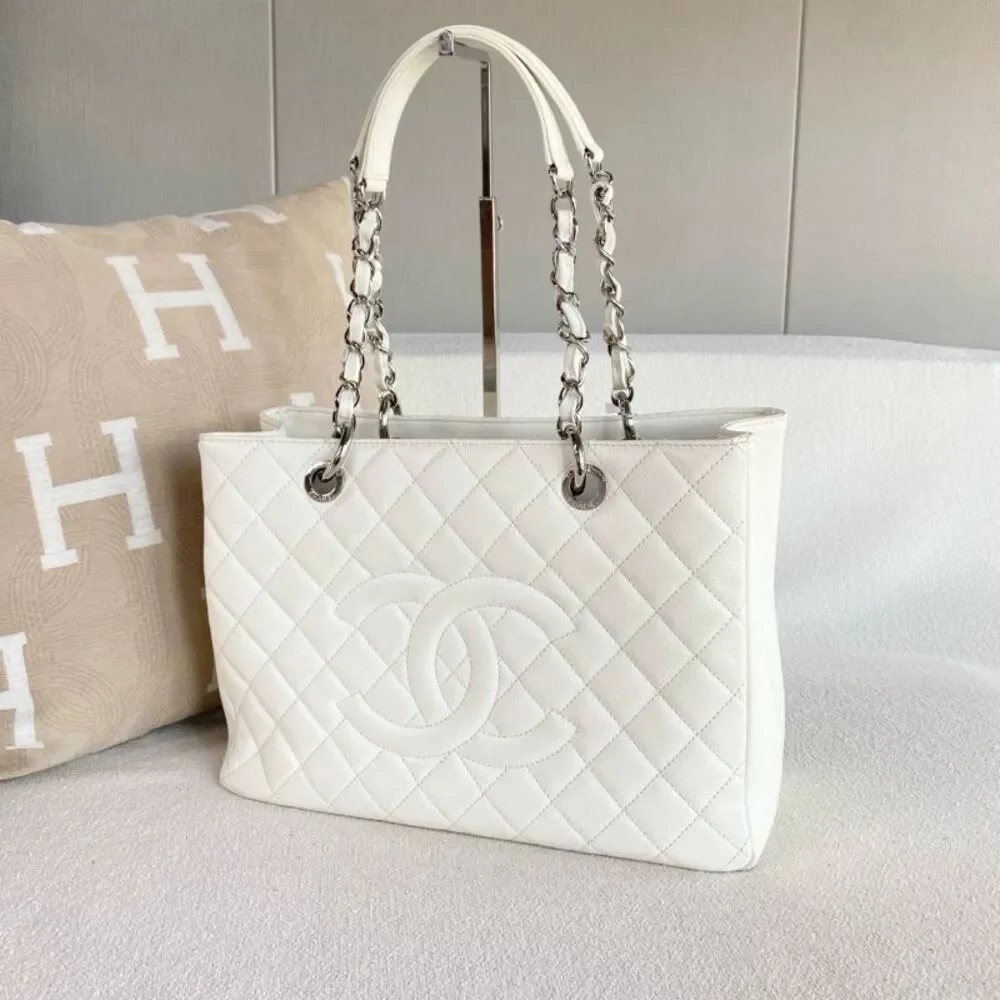 Chanel Women Pre-Loved Bag Very Good Condition